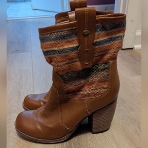 Arizona Jean Company Brown and Blue Heeled Boots